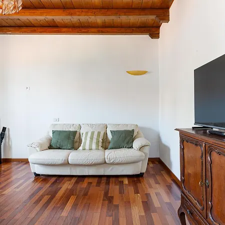 Porta Romana M3- Cosy Apartment *